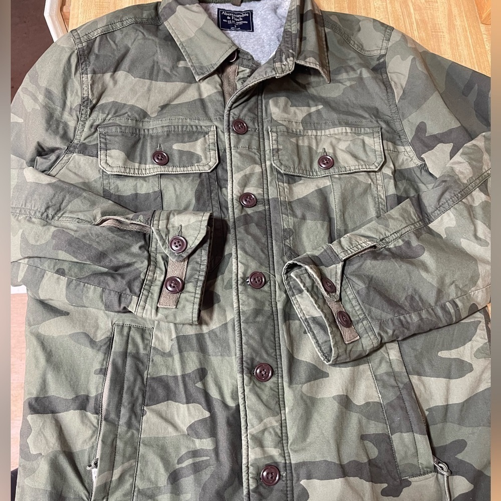 Abercrombie & Fitch green camo button down jacket coat women’s size S - Picture 8 of 17